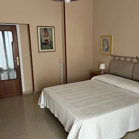 Bed & Breakfast Flat For 2 In Catania, Le Voci Del Mercato